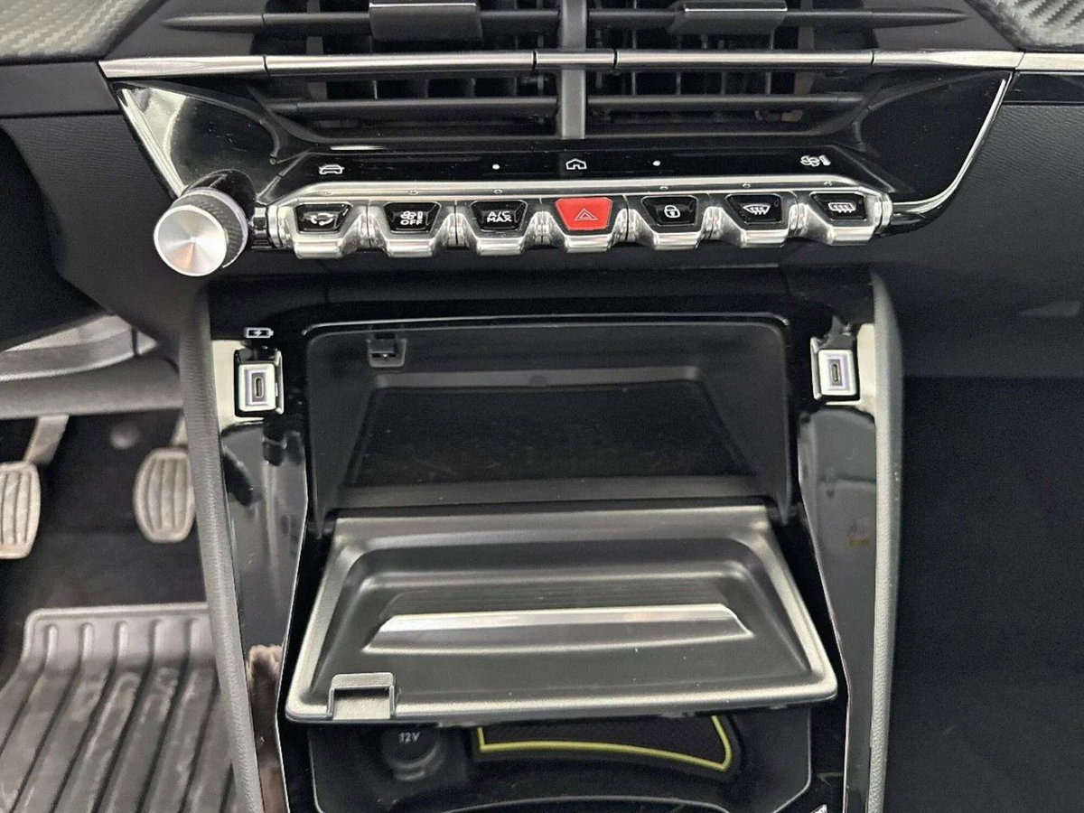 Peugeot 208 PureTech 100 Stop&Start 5 porte Allure (9)