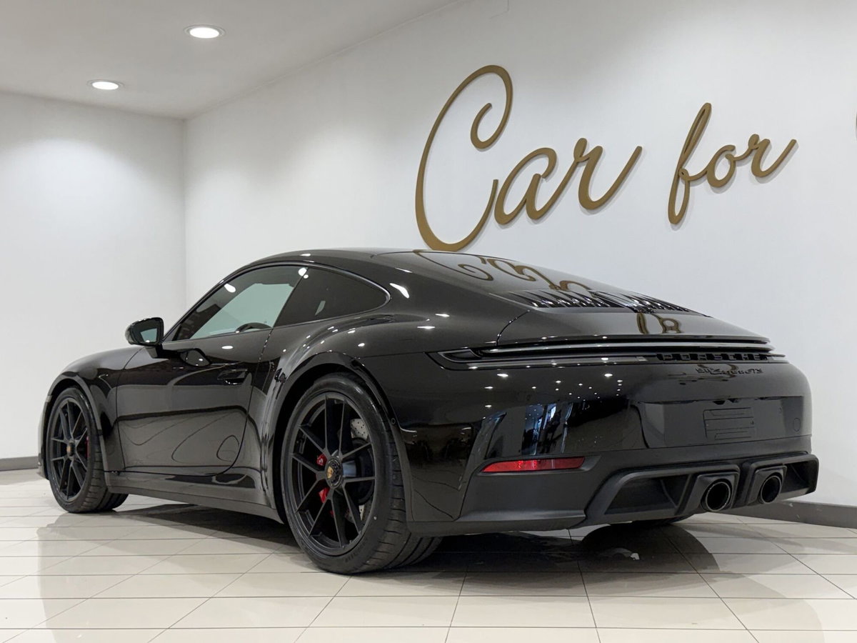 Porsche 911 Coupé 3.6 Carrera 4 GTS auto (12)