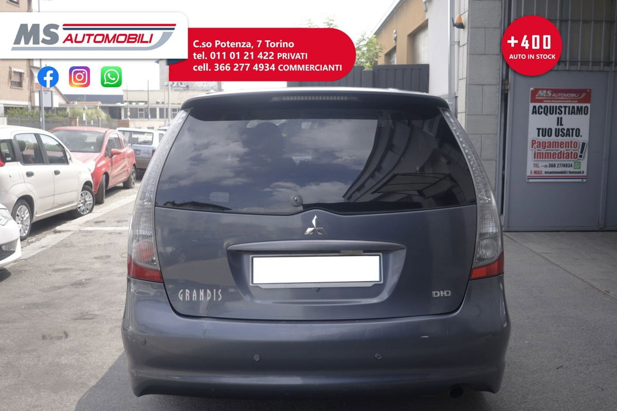Mitsubishi Grandis DI-D 7 posti Intense (10)