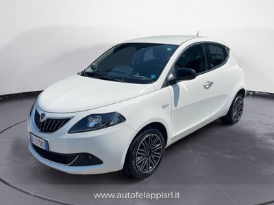 Lancia Ypsilon 1.0 FireFly 5 porte S&S Hybrid Ecochic Gold usata