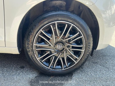 Lancia Ypsilon 1.0 FireFly 5 porte S&S Hybrid Ecochic Gold (16)