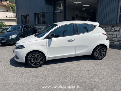 Lancia Ypsilon 1.0 FireFly 5 porte S&S Hybrid Ecochic Gold (6)