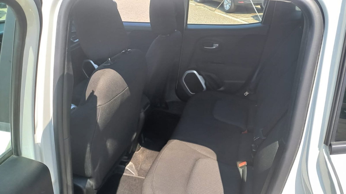 Jeep Renegade 1.6 Mjt Sport (6)