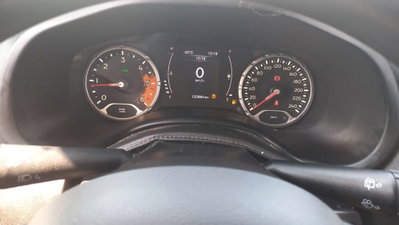 Jeep Renegade 1.6 Mjt Sport (9)