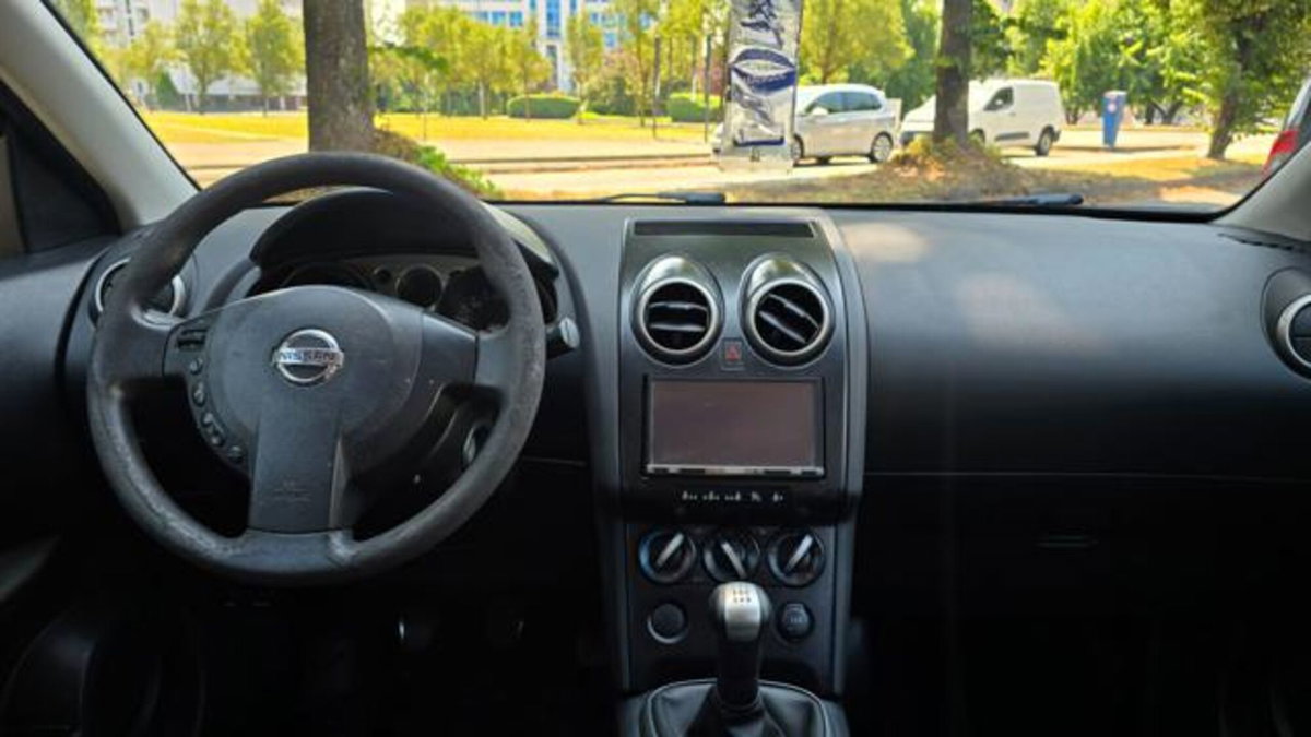 Nissan Qashqai 1.6 16V Tekna (17)