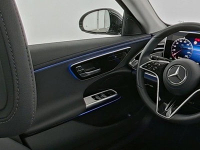 Mercedes-Benz Classe E 200 Auto Mild hybrid Premium (9)