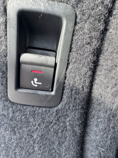 Audi A4 Avant 40 TDI quattro S tronic S line edition (17)