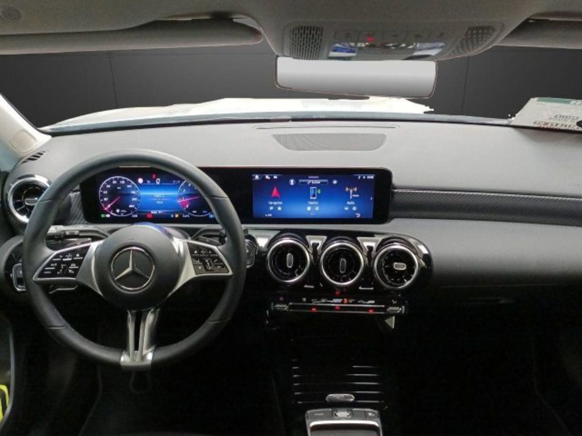 Mercedes-Benz Classe A Sedan 180 Progressive Advanced Plus auto (10)