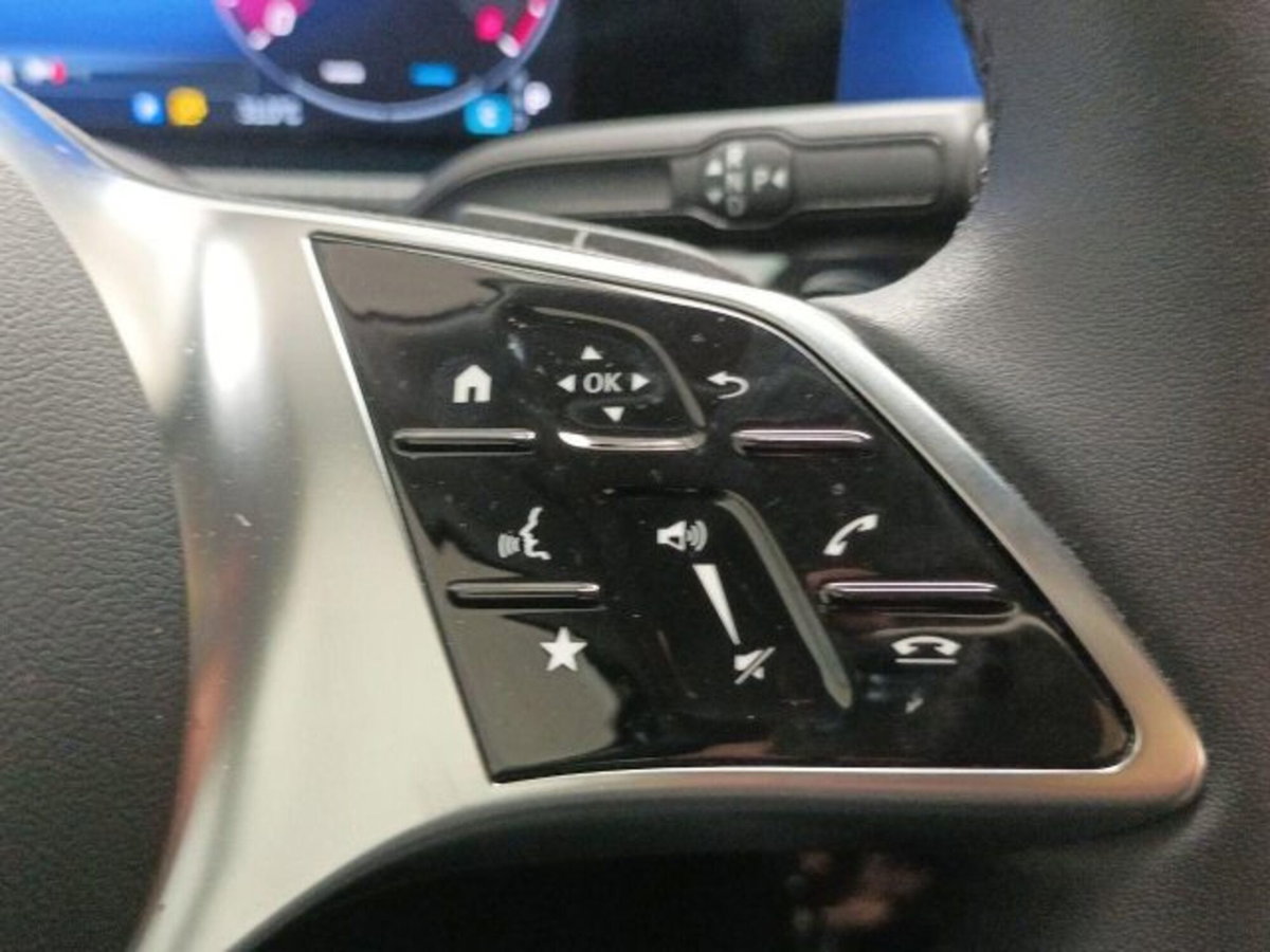 Mercedes-Benz Classe A Sedan 180 Progressive Advanced Plus auto (14)