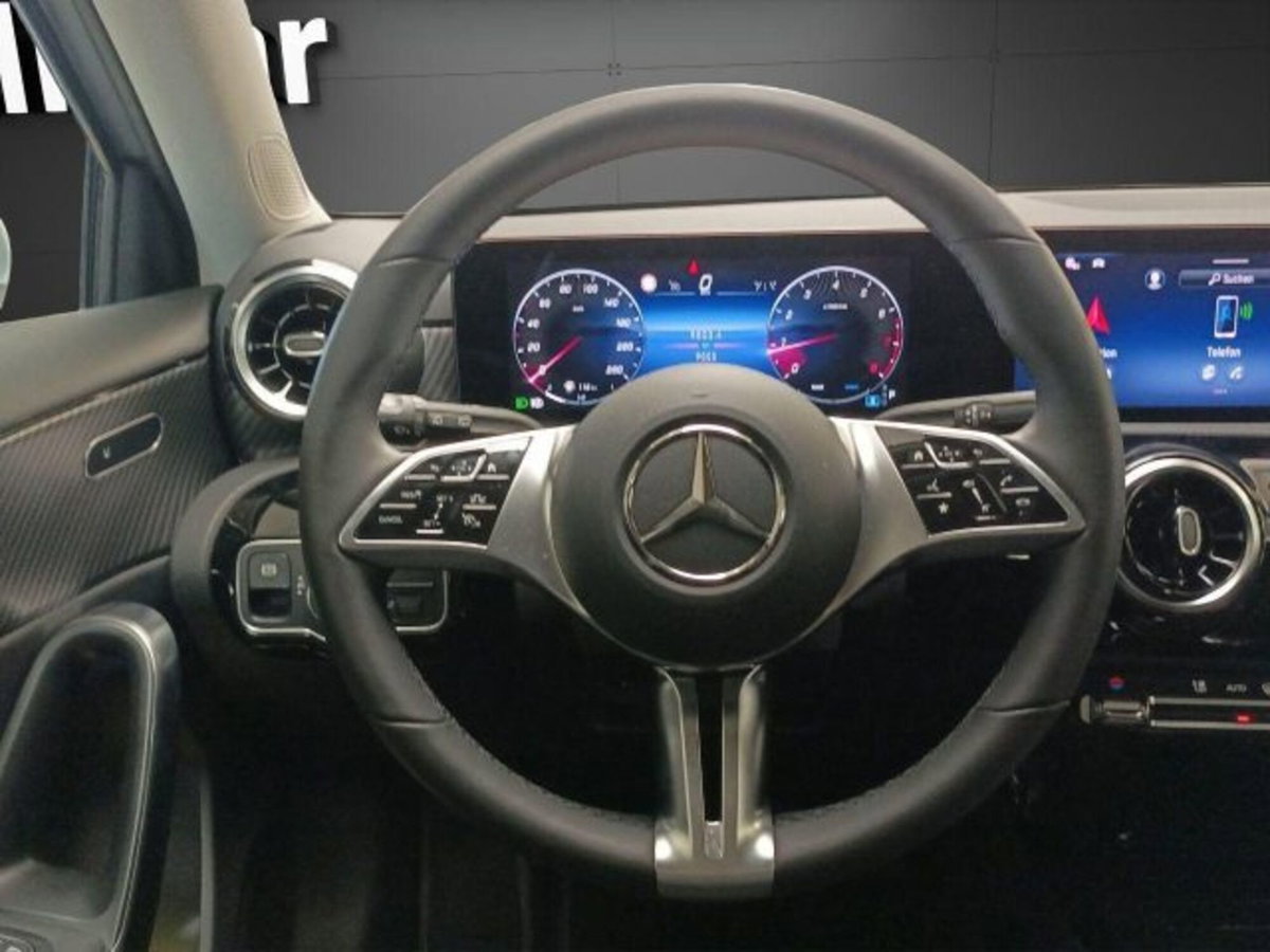 Mercedes-Benz Classe A Sedan 180 Progressive Advanced Plus auto (7)