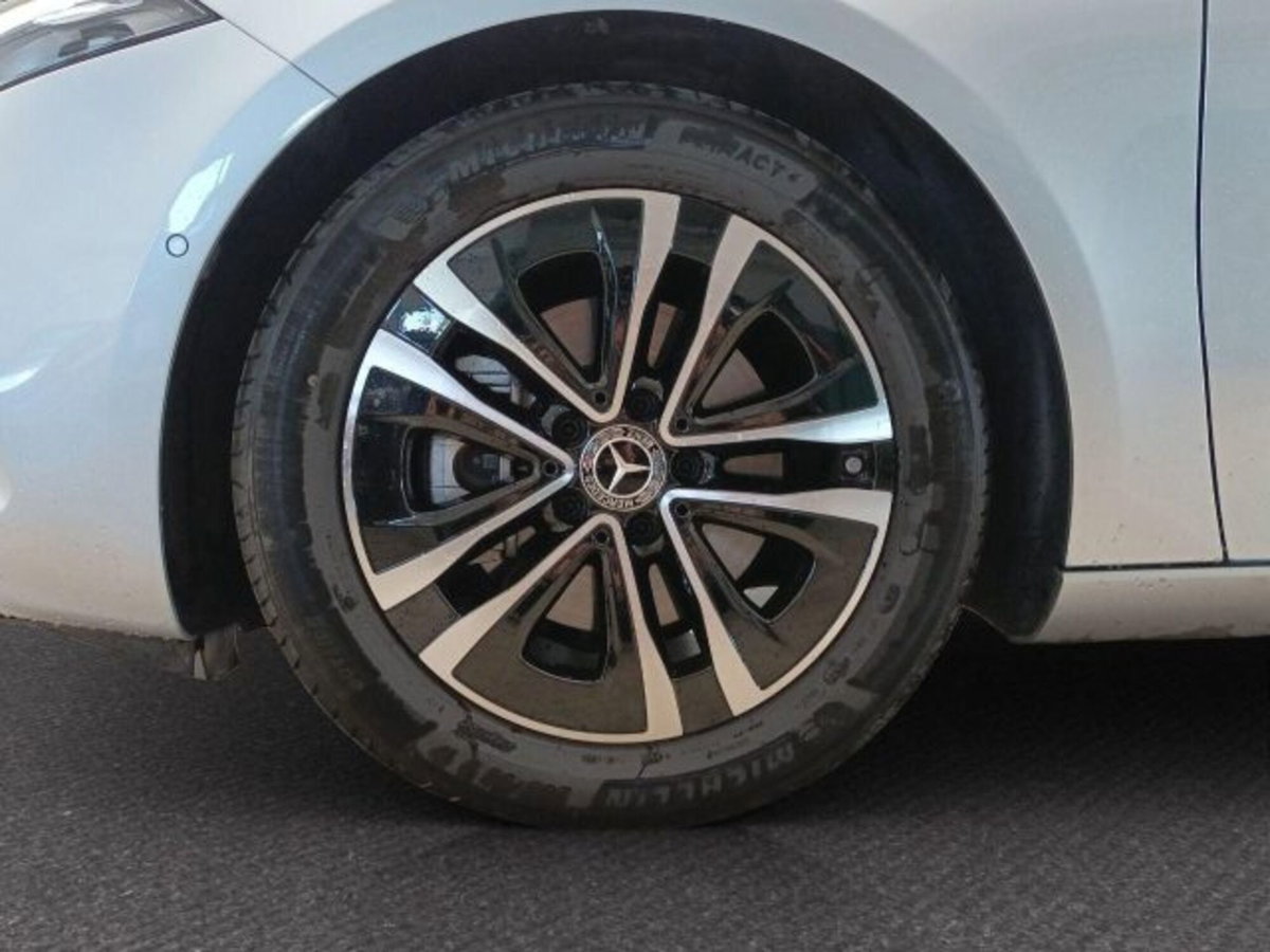 Mercedes-Benz Classe A Sedan 180 Progressive Advanced Plus auto (8)