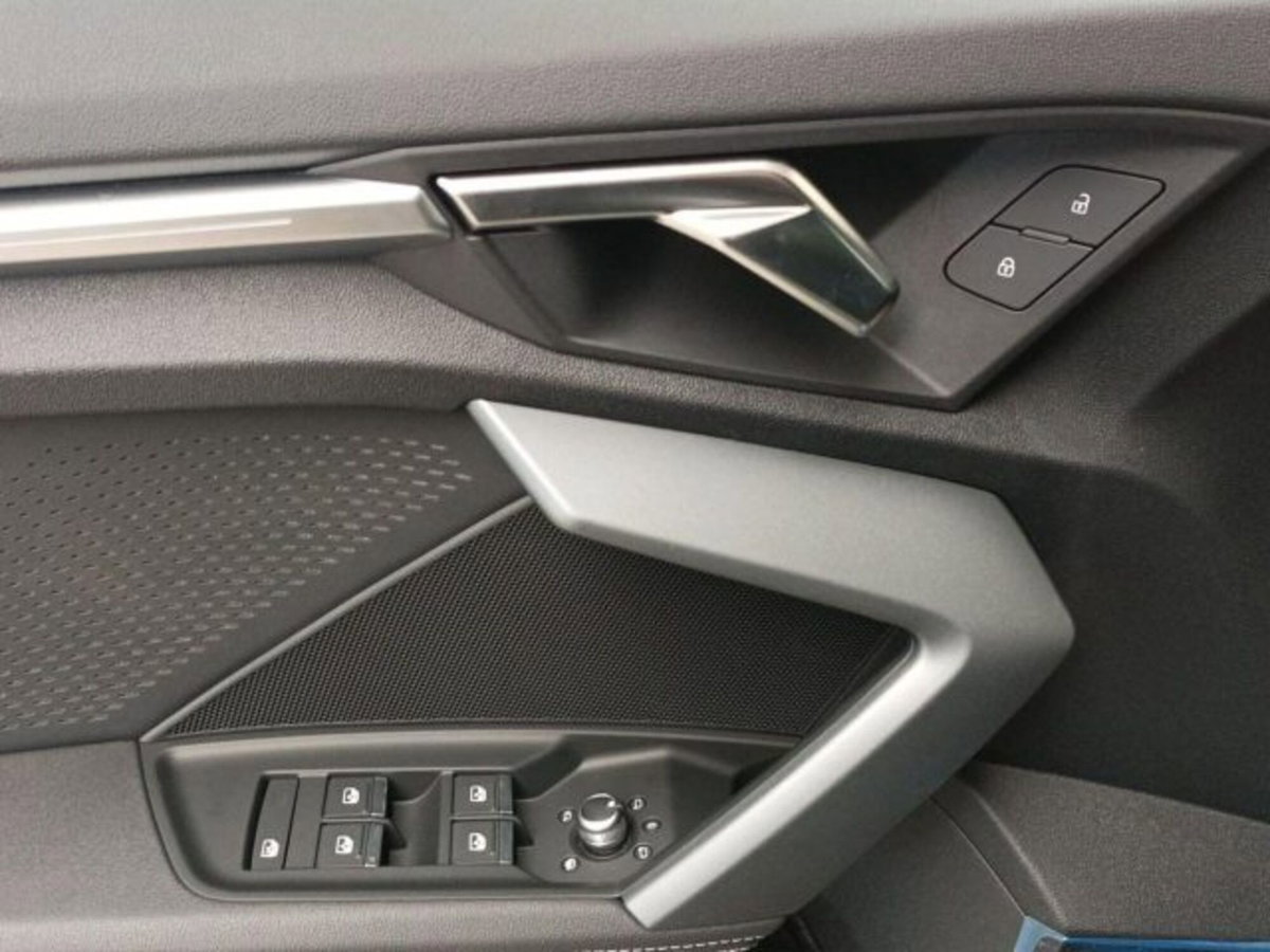 Audi A3 Sportback 35 TFSI S tronic S line edition (14)