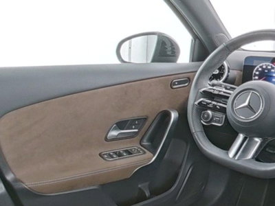 Mercedes-Benz Classe A Sedan 180 AMG Line Premium Plus auto (10)