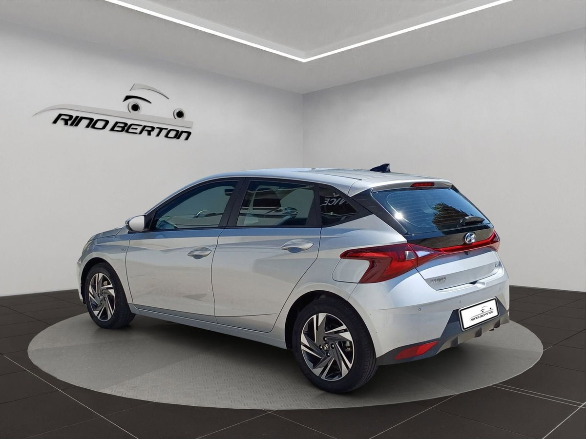 Hyundai i20 1.0 T-GDI 48V iMT ConnectLine (3)