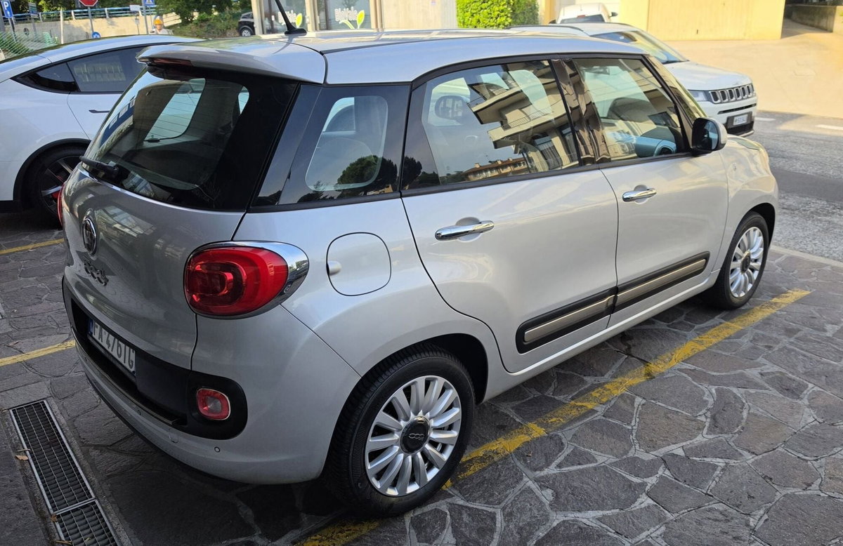 Fiat 500L 1.3 Multijet 95 CV Dualogic Lounge (5)