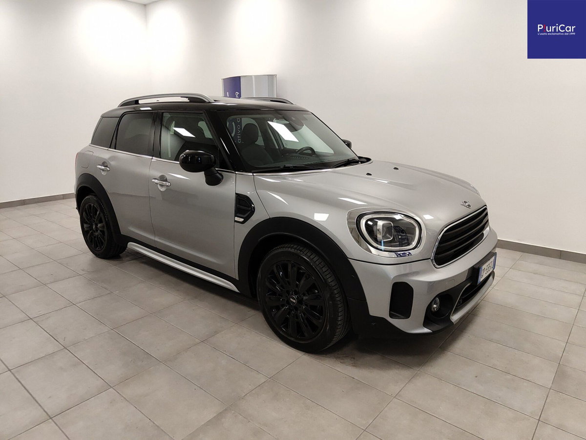 MINI Mini Countryman 2.0 Cooper D Essential Countryman (2)