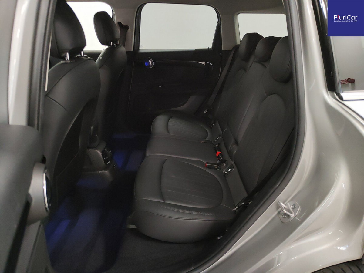 MINI Mini Countryman 2.0 Cooper D Essential Countryman (6)