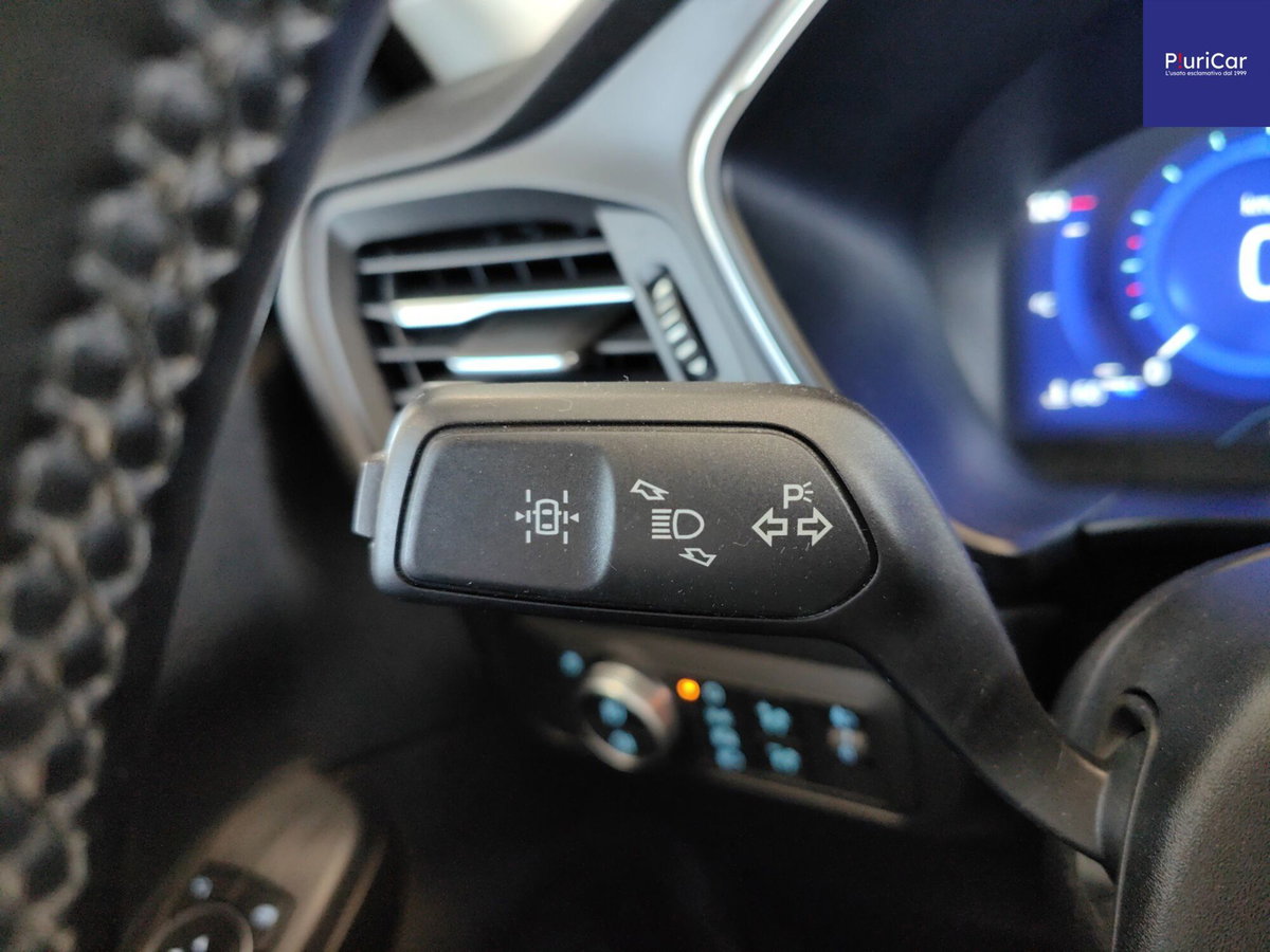Ford Kuga 1.5 EcoBlue 120 CV 2WD Titanium (19)