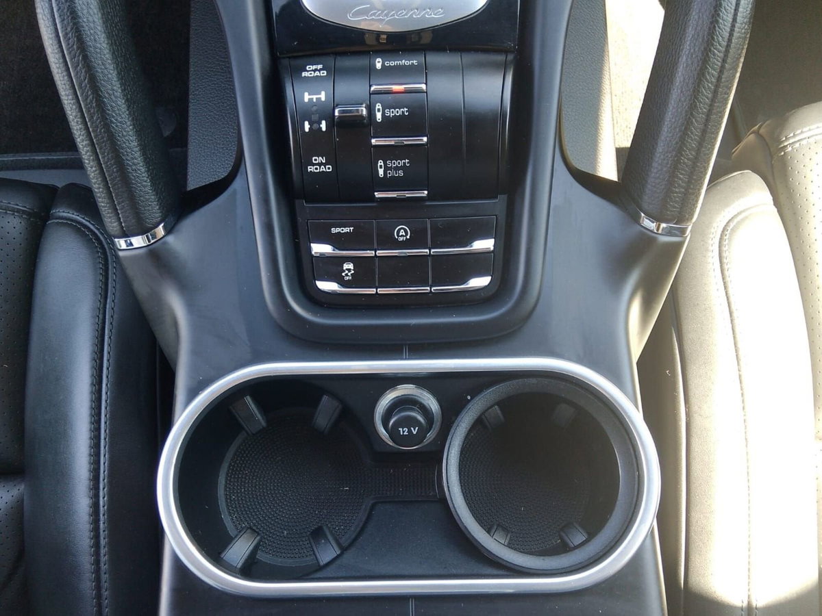Porsche Cayenne 3.0 Diesel (14)