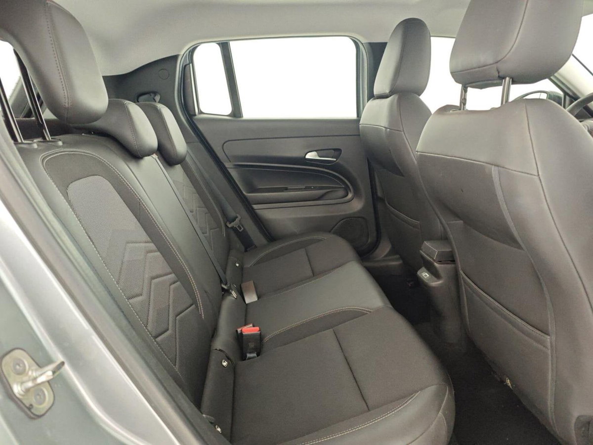 Jeep Avenger 1.2 turbo Altitude fwd 100cv (13)
