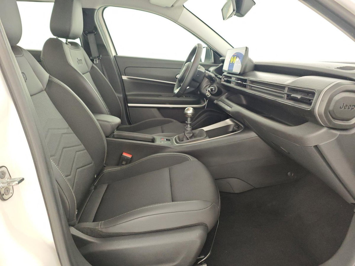 Jeep Avenger 1.2 turbo Altitude fwd 100cv (13)