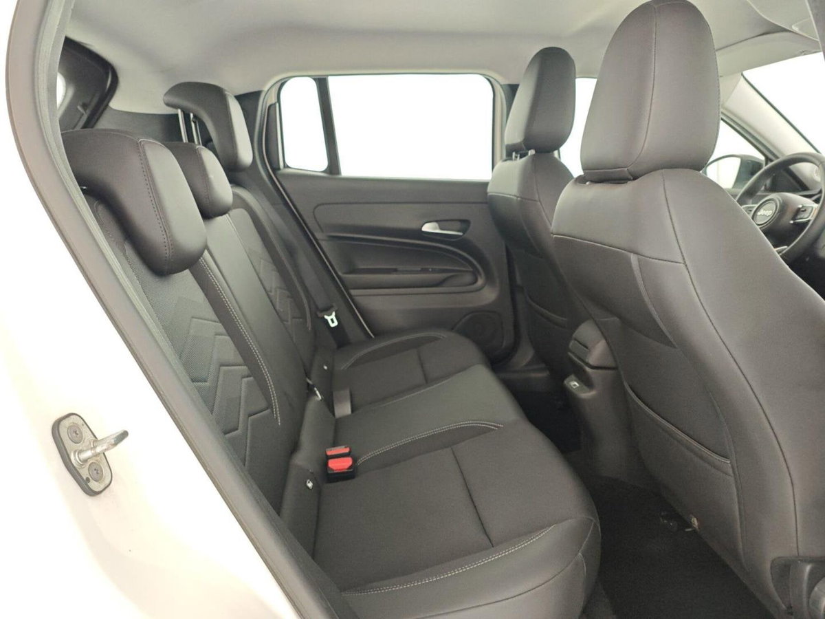 Jeep Avenger 1.2 turbo Altitude fwd 100cv (15)