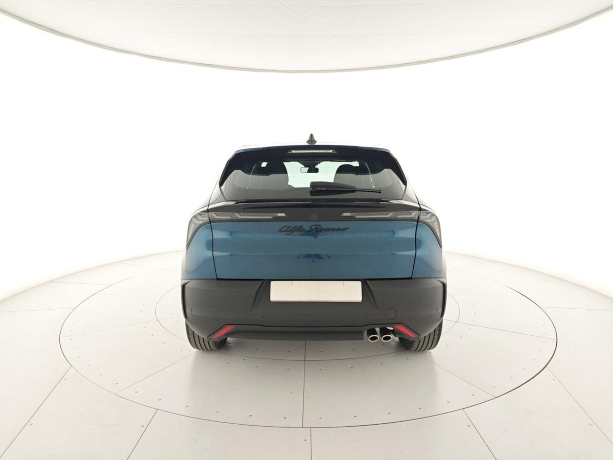Alfa Romeo Junior 1.2 ibrida 145cv edct6 (4)