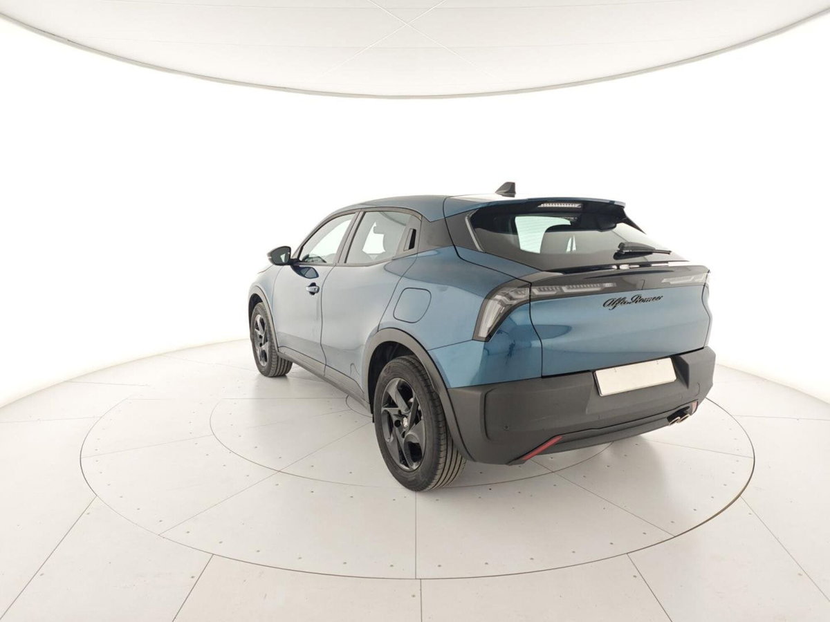 Alfa Romeo Junior 1.2 ibrida 145cv edct6 (5)