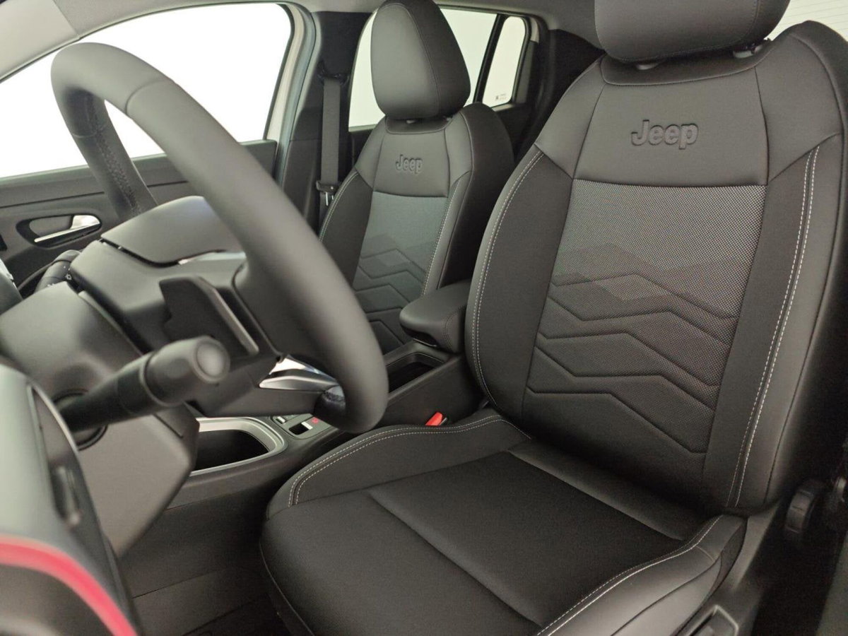 Jeep Avenger 1.2 turbo Summit fwd 100cv (12)