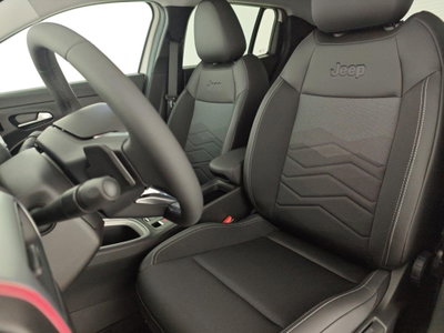 Jeep Avenger 1.2 turbo Summit fwd 100cv (12)