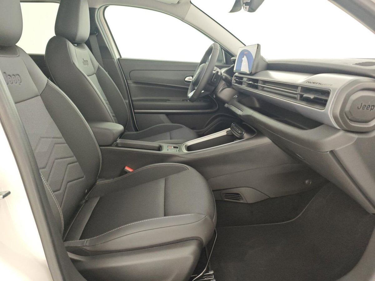Jeep Avenger 1.2 turbo Summit fwd 100cv (14)