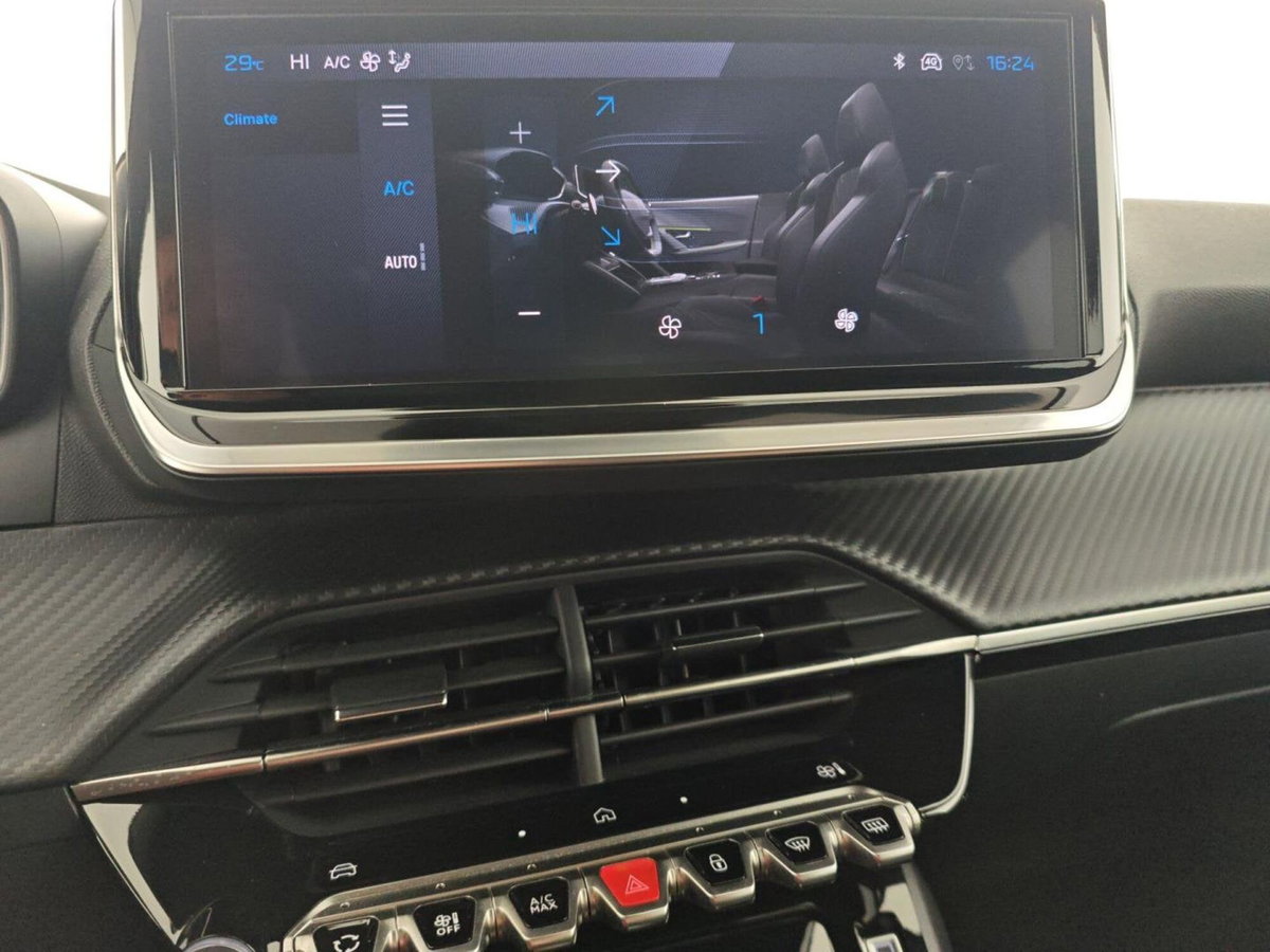 Peugeot 2008 1.2 hybrid Allure 145cv e-dcs6 (16)