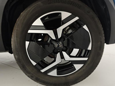 Peugeot 2008 1.2 hybrid Allure 145cv e-dcs6 (7)