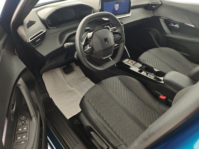 Peugeot 2008 1.2 hybrid Allure 145cv e-dcs6 (8)