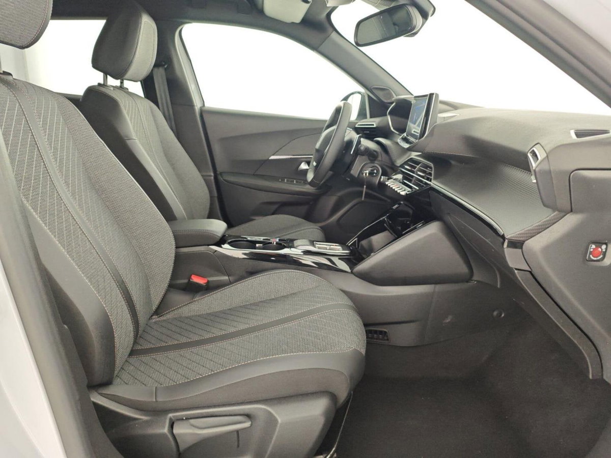 Peugeot 2008 1.2 hybrid Allure 145cv e-dcs6 (13)