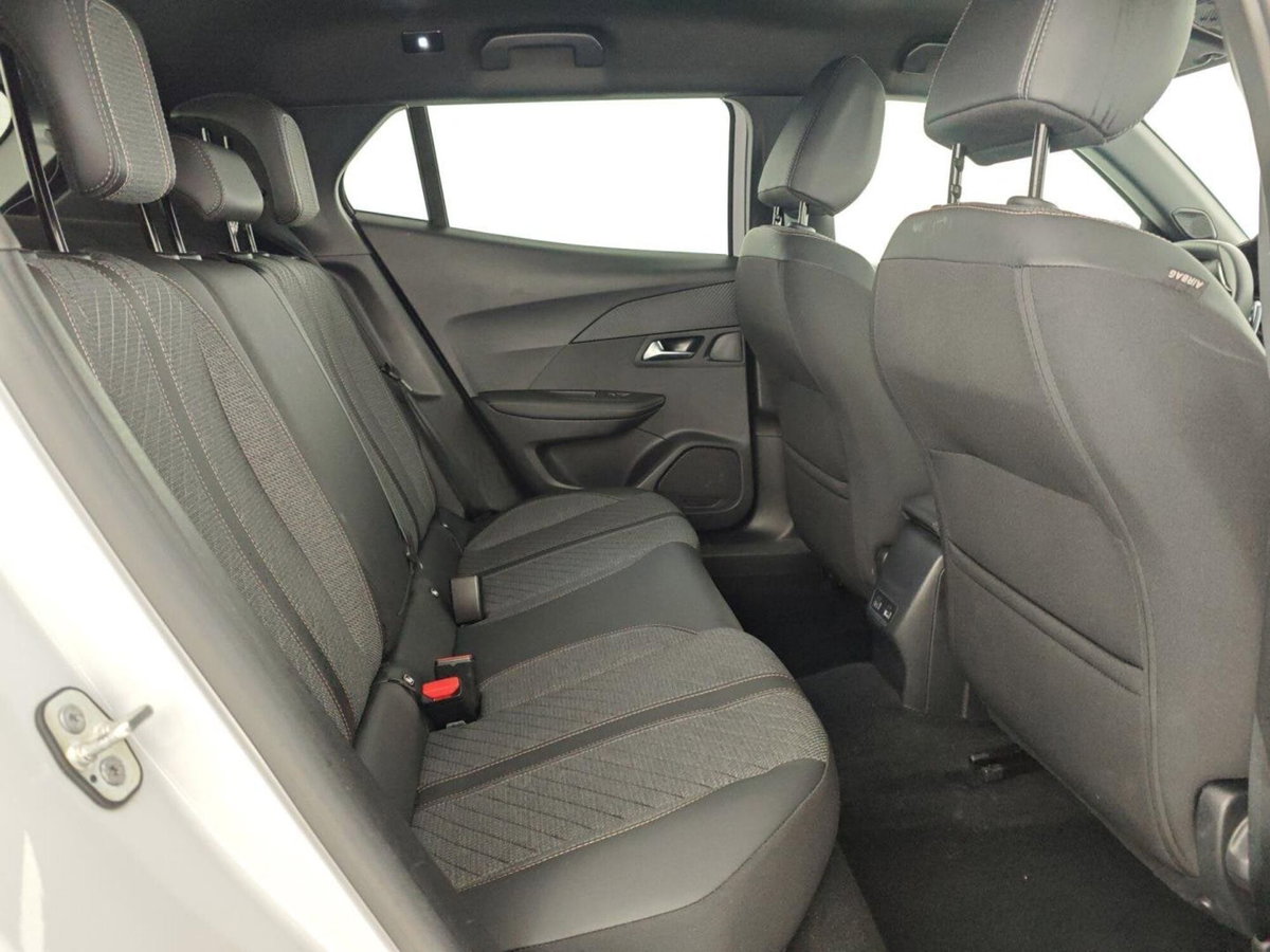 Peugeot 2008 1.2 hybrid Allure 145cv e-dcs6 (15)