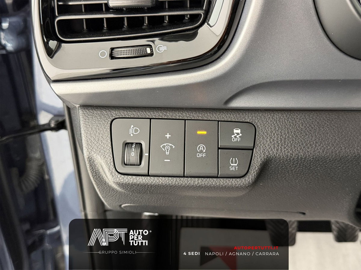 Kia Stonic 1.0 t-gdi mhev Black Edition 100cv mt (12)