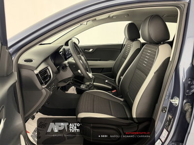Kia Stonic 1.0 t-gdi mhev Black Edition 100cv mt (18)
