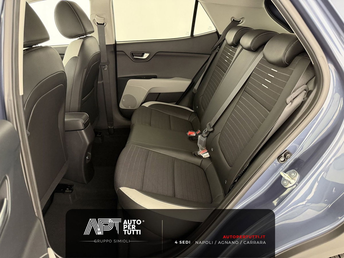Kia Stonic 1.0 t-gdi mhev Black Edition 100cv mt (19)