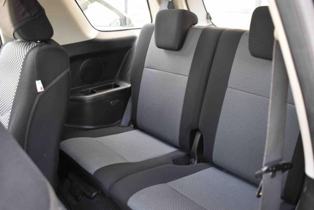 Suzuki Grand Vitara 1.9 DDiS 3 porte Offroad (13)