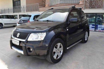 Suzuki Grand Vitara 1.9 DDiS 3 porte Offroad (2)