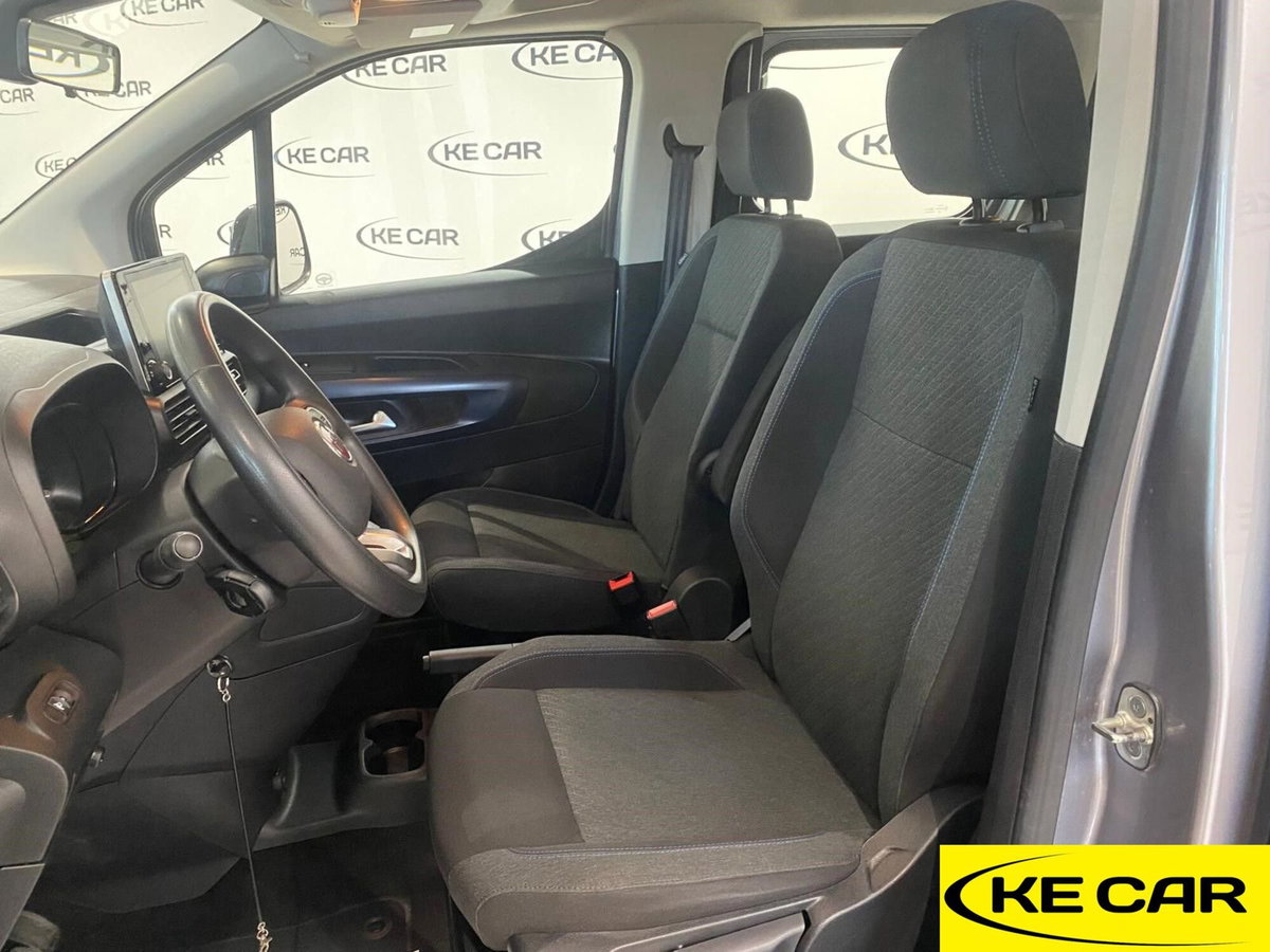 Fiat Doblò combi N1 1.5 diesel 130cv auto (19)