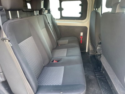 Ford E-Transit Custom Furgone e Transit custom V710 320 64kWh 218cv Trend L2H1 d.cab (9)