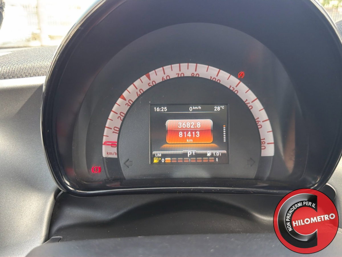 smart forfour forfour 90 0.9 Turbo Brabus Style (18)