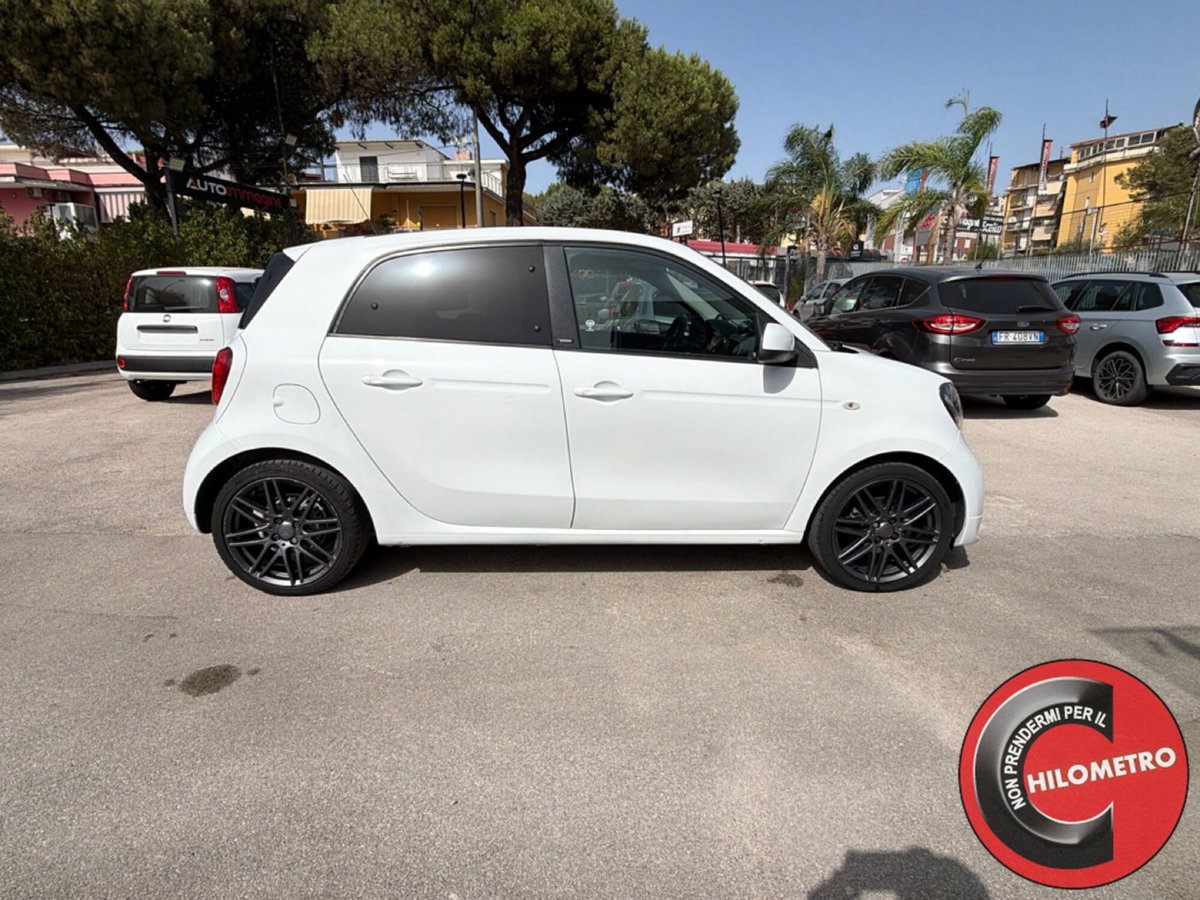 smart forfour forfour 90 0.9 Turbo Brabus Style (7)