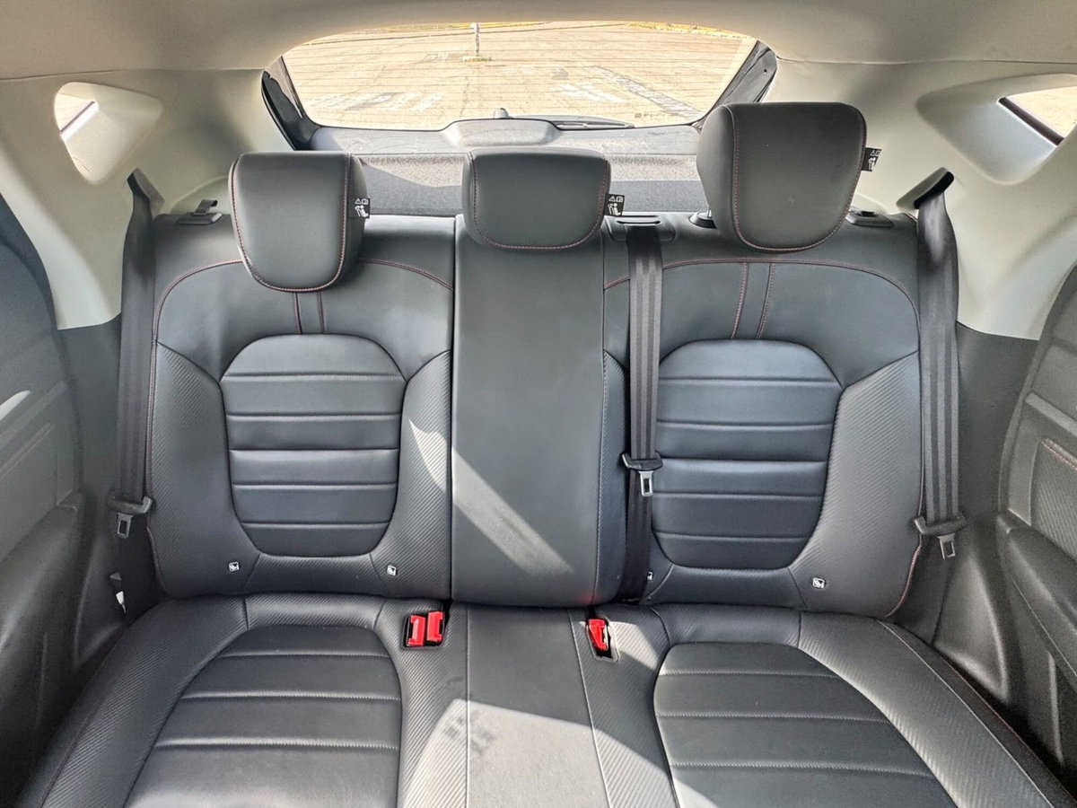 Mg ZS ZS 1.5 Luxury (14)