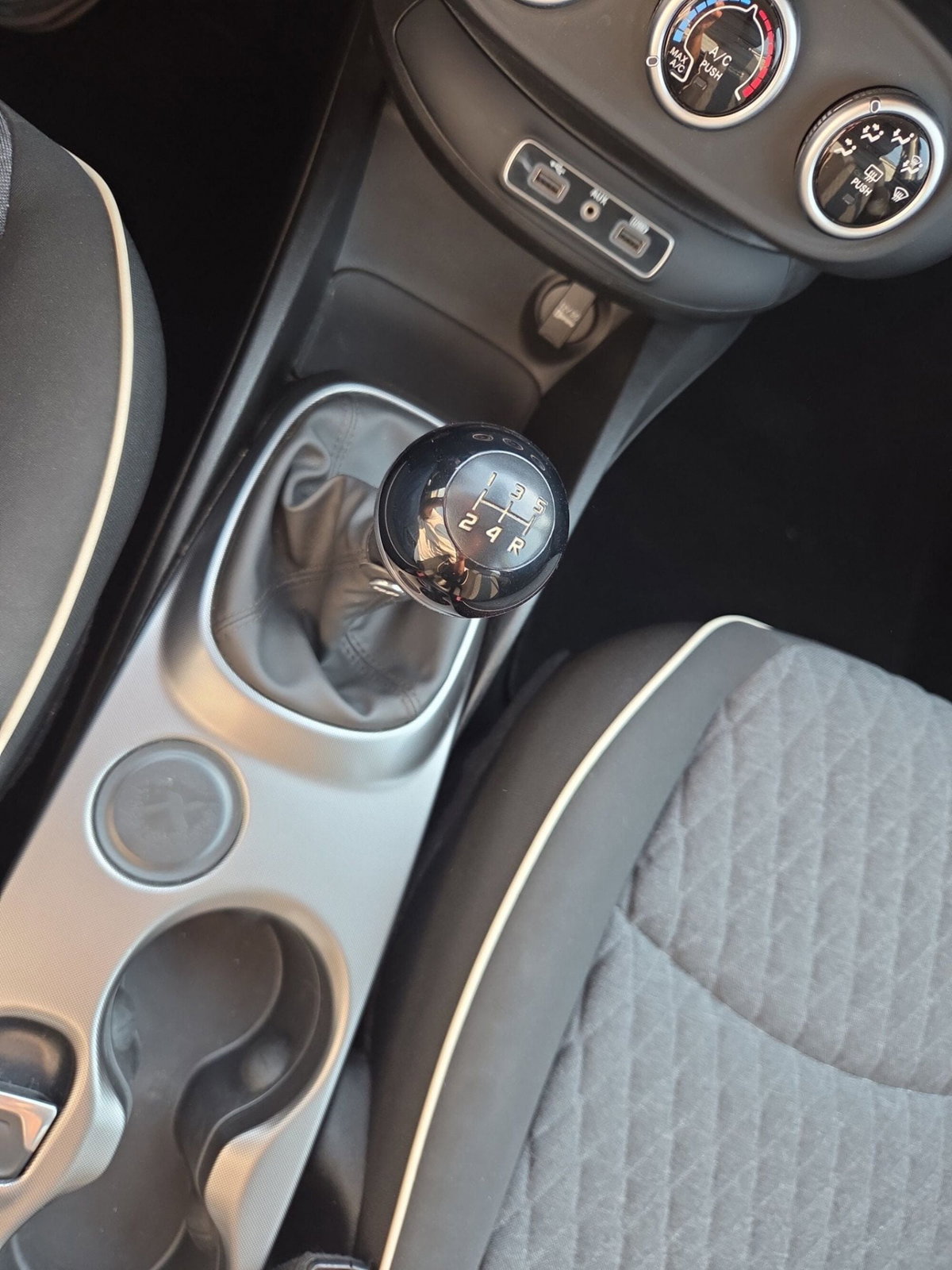 Fiat 500X 1.3 MultiJet 95 CV City Cross (11)