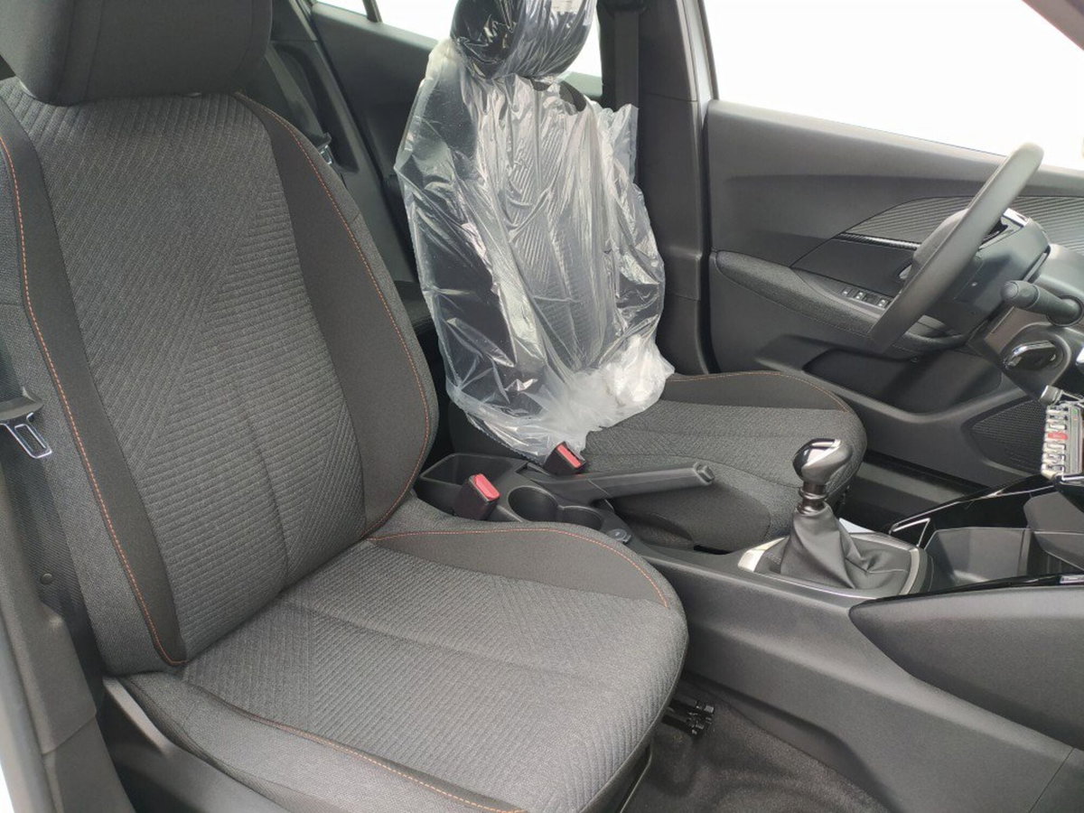 Peugeot 2008 1.2 puretech Style s&s 100cv (12)