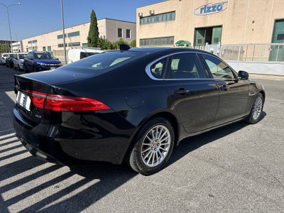 Jaguar XF 2.0 D 180 CV aut. Portfolio (6)