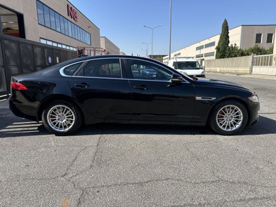Jaguar XF 2.0 D 180 CV aut. Portfolio (7)